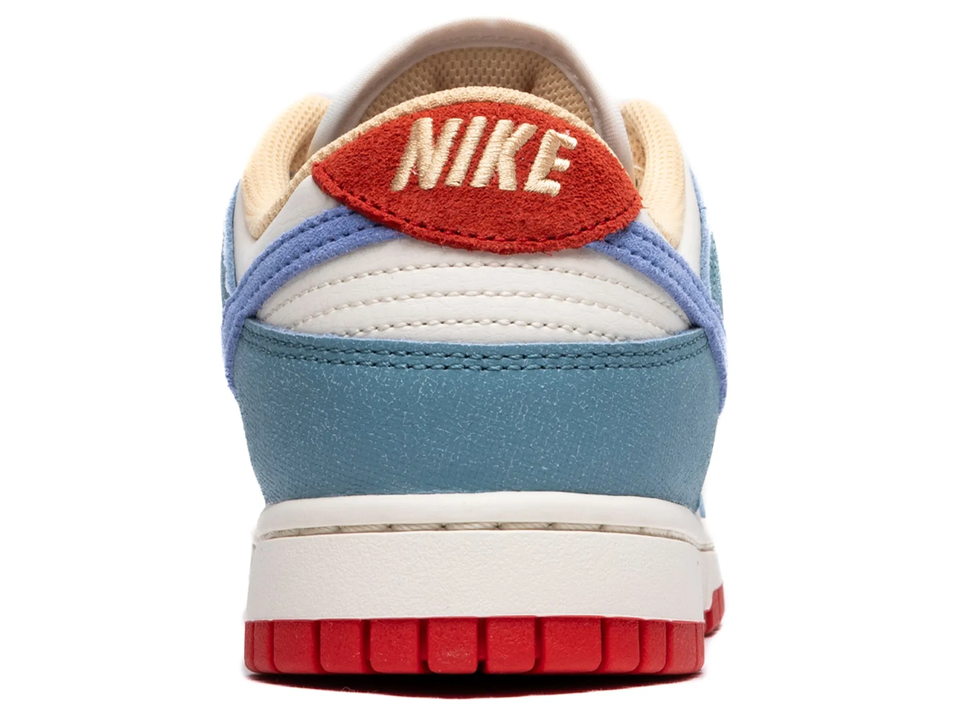 Nike Dunk Low Premium