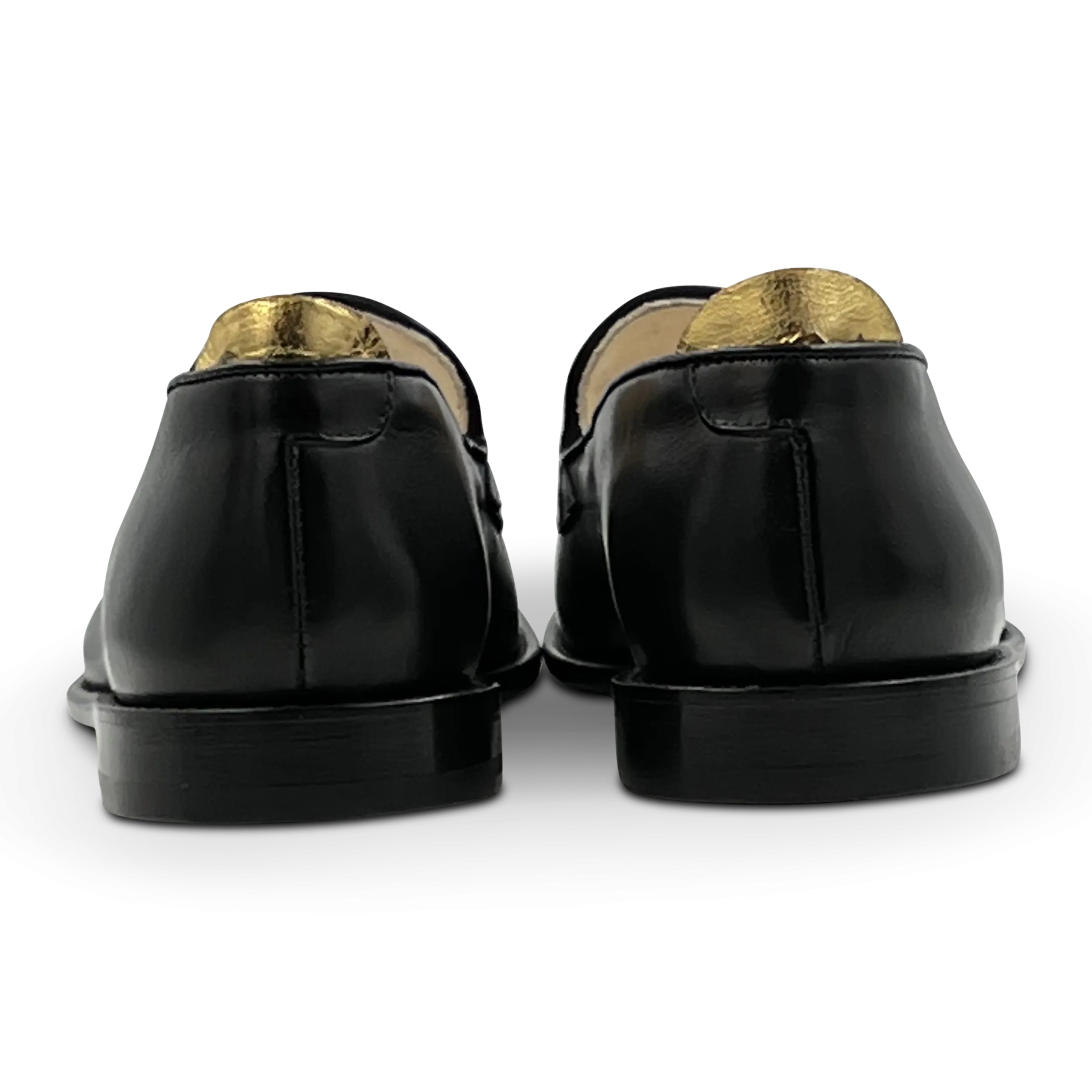 Oscar in Black with Tassel